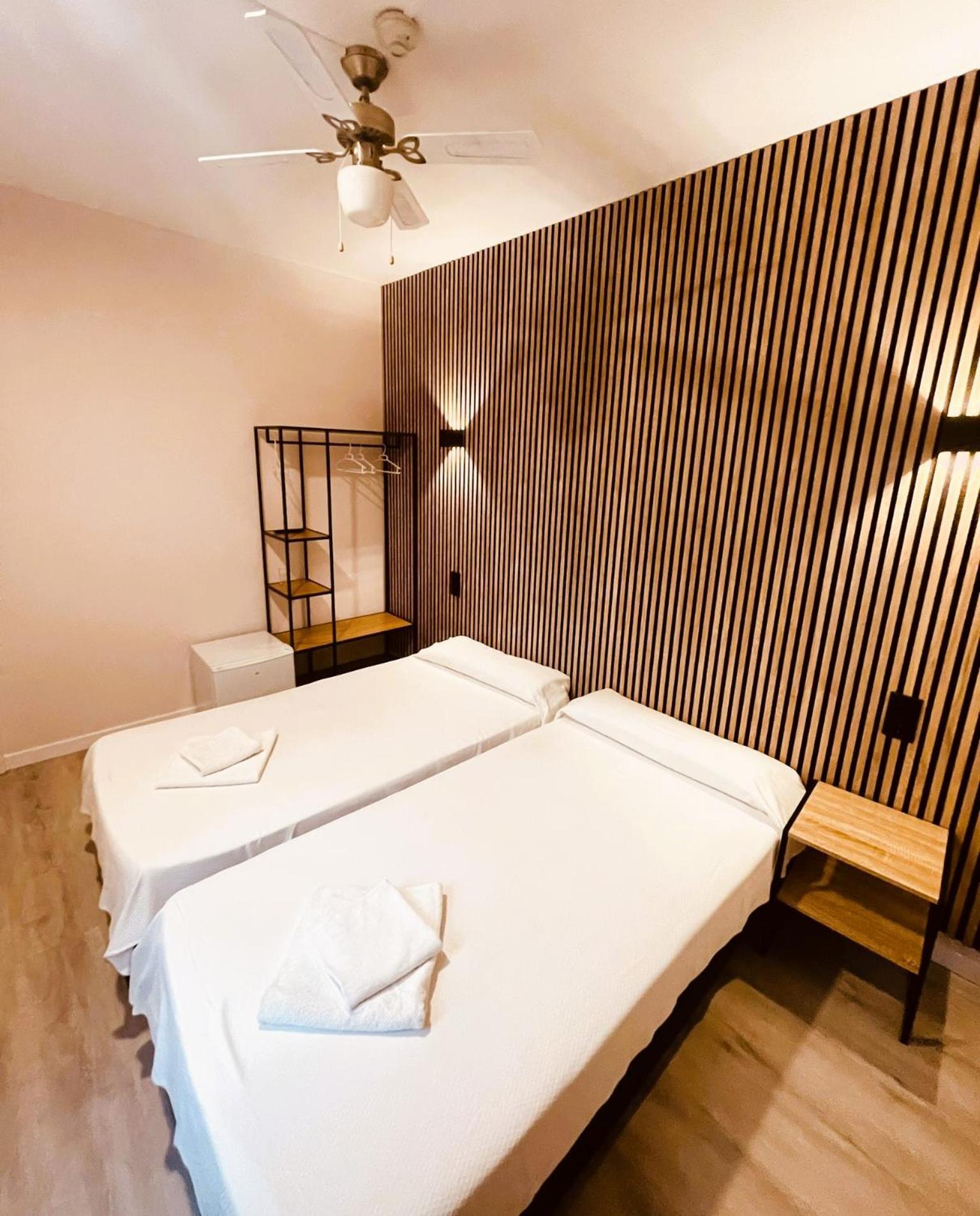 Colibri Hotel Calella Exterior photo