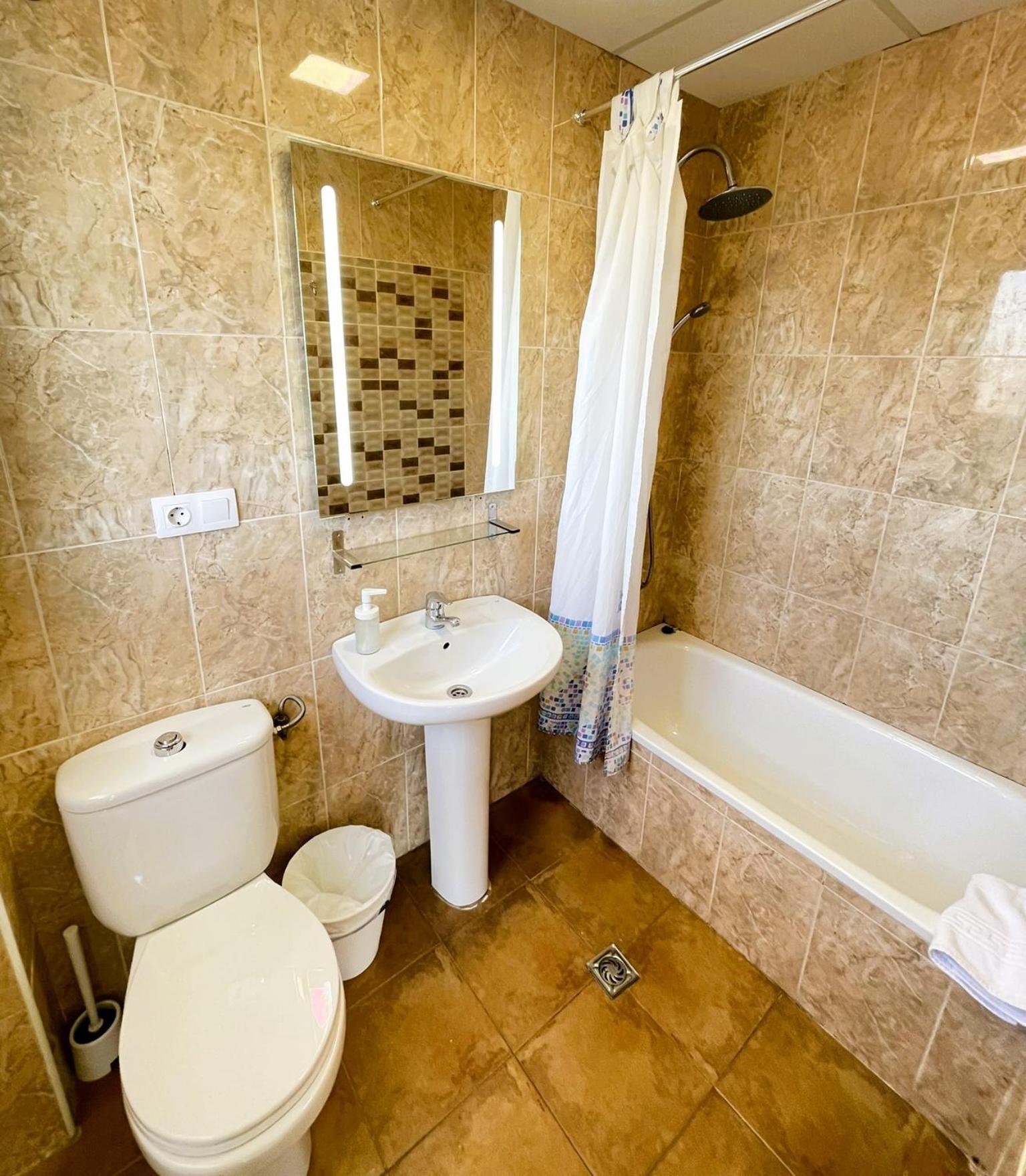 Colibri Hotel Calella Room photo