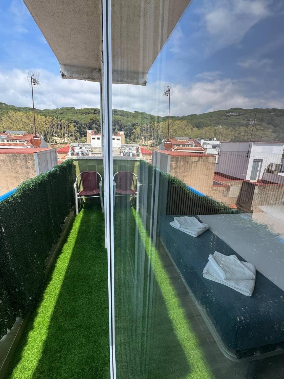Colibri Hotel Calella Exterior photo