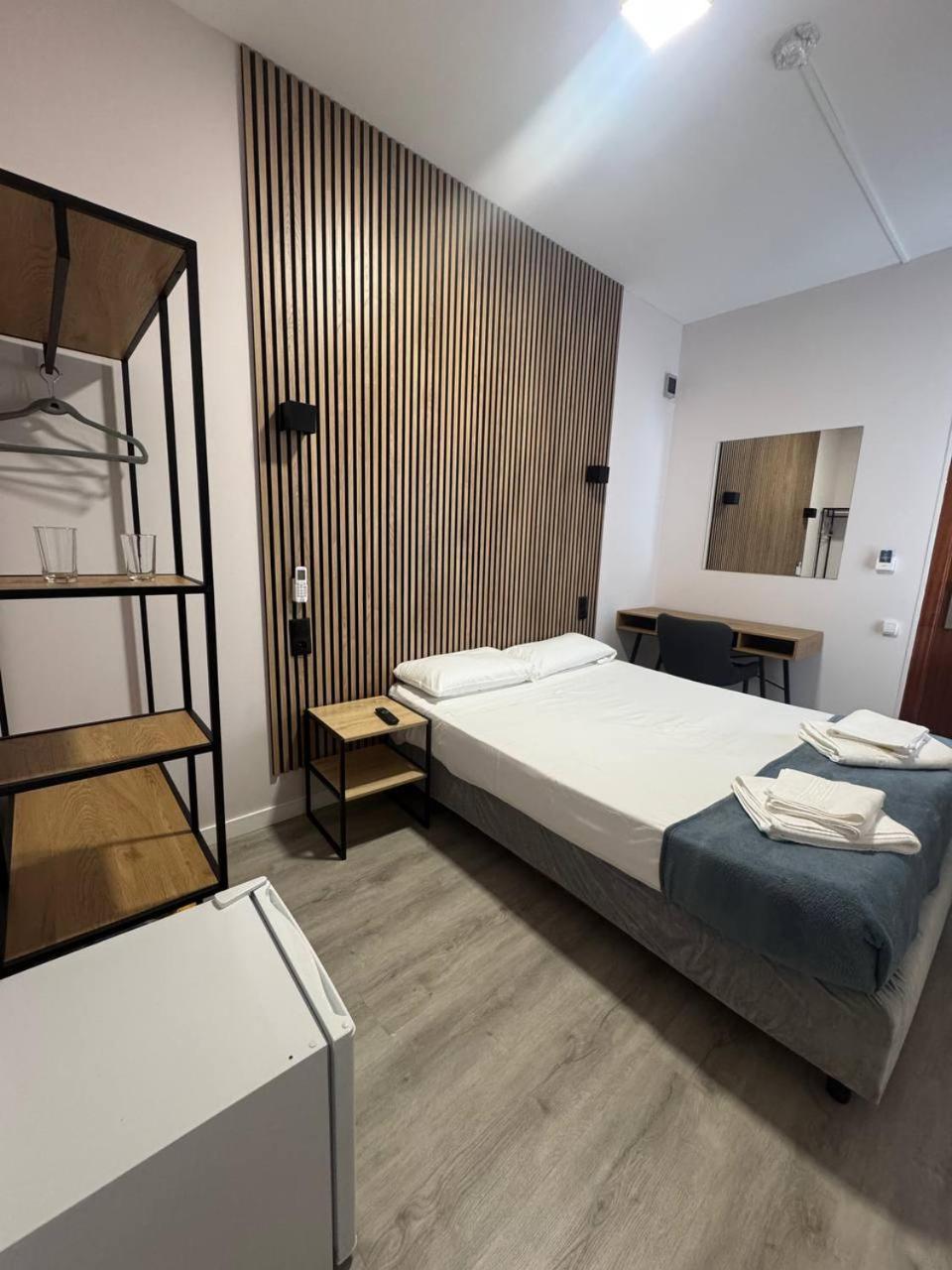 Colibri Hotel Calella Exterior photo